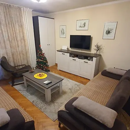 Apartment Jogi *