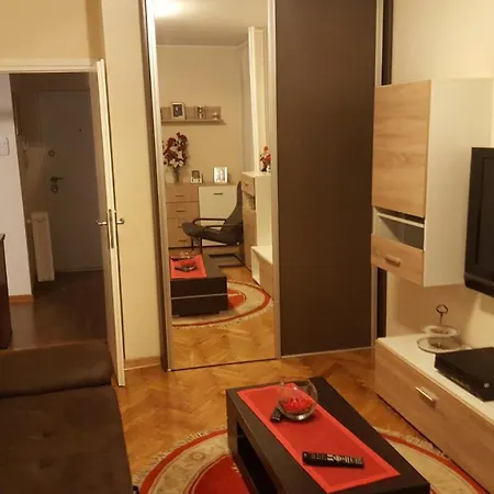 Jogi Apartment